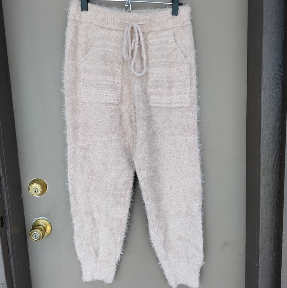 Lulu's Road to Cozy Taupe Fuzzy Eyelash Drawstring Joggers - Picture 2 of 7